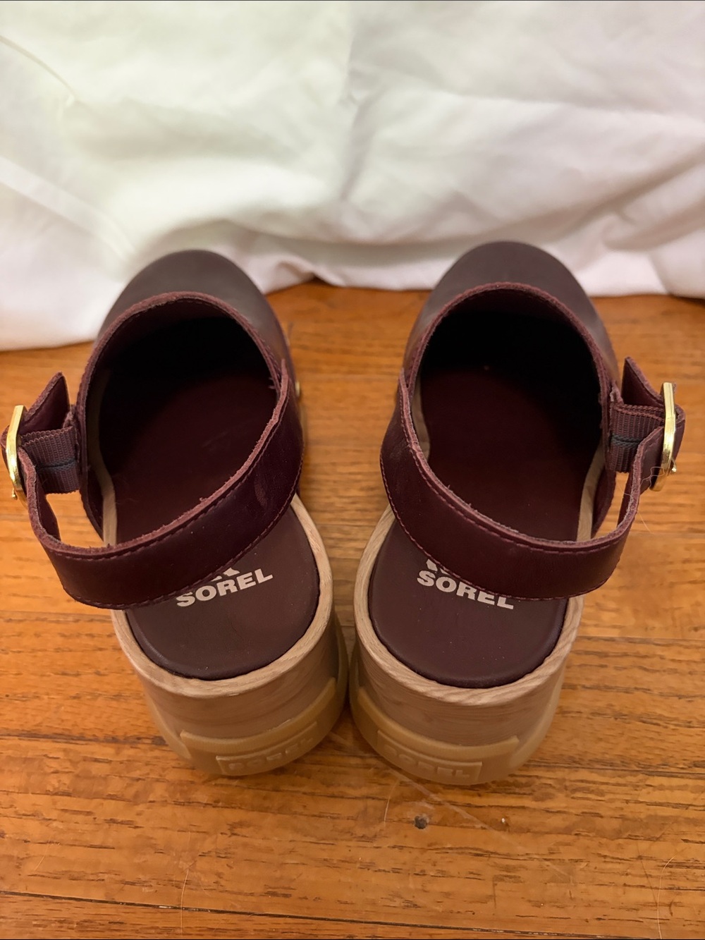 Sorel Maroon Leather Platform Clogs with Gold Studs - Picture 3 of 5